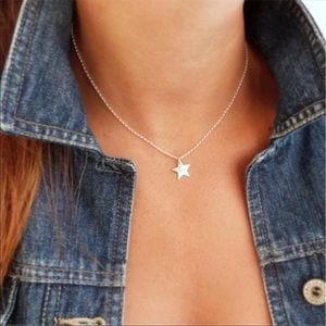 Silver Star Necklace- Dainty Simple